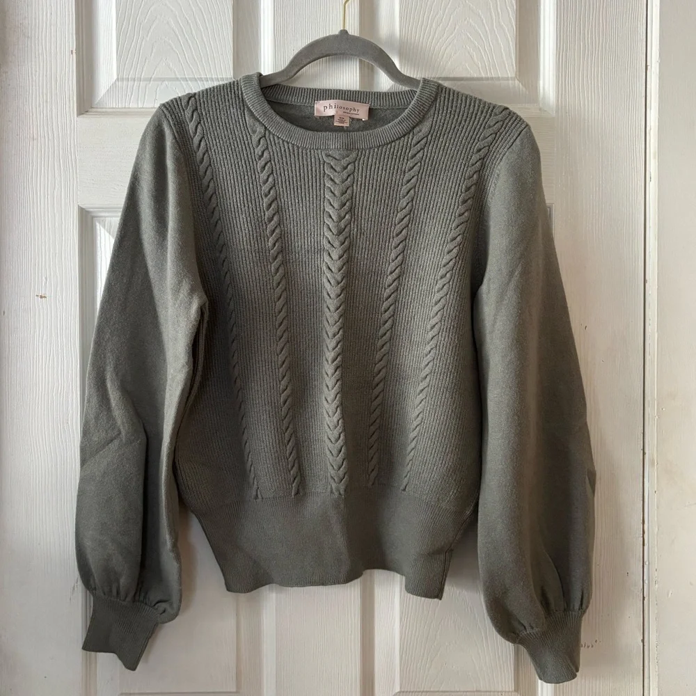Philosophy Grey Sweater Size Medium - Picture 1 of 6